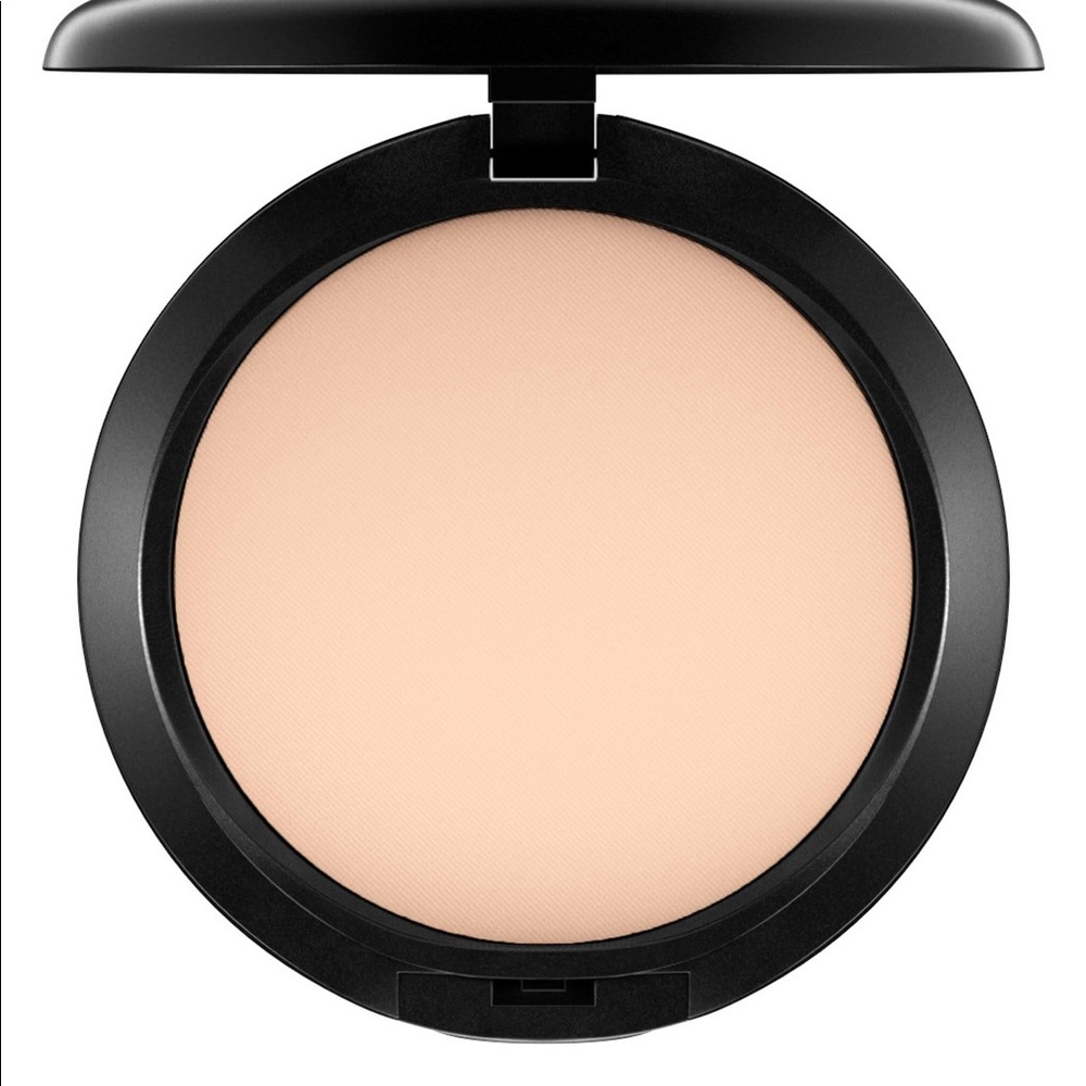 NEW Mac NC15 Studio Fix Powder Plus Foundation